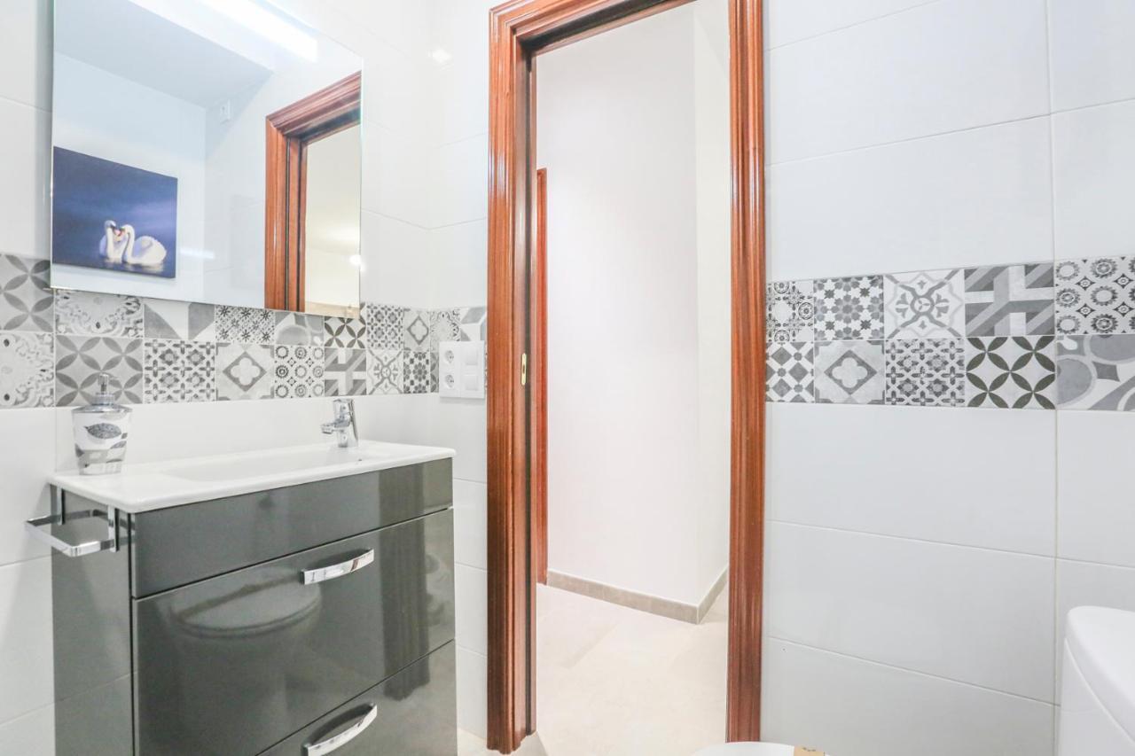 Apartamento Sol Seville Ngoại thất bức ảnh